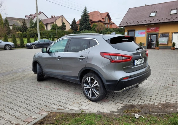 Nissan Qashqai cena 65900 przebieg: 131000, rok produkcji 2017 z Sztum małe 254